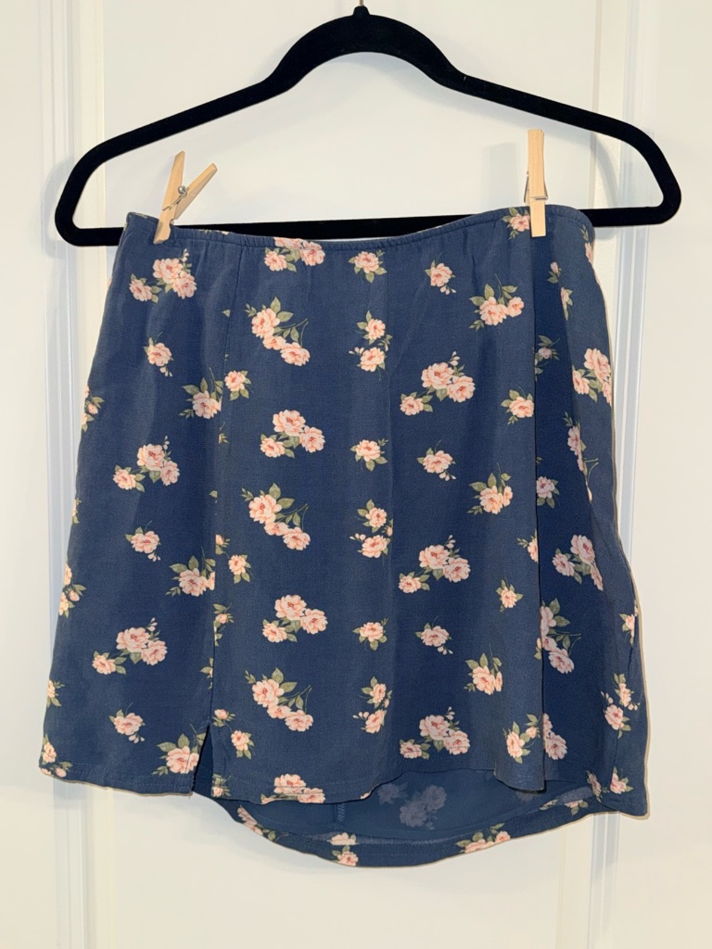 American Eagle Blue Floral Mini Skirt | Cottagecore Y2K (medium)